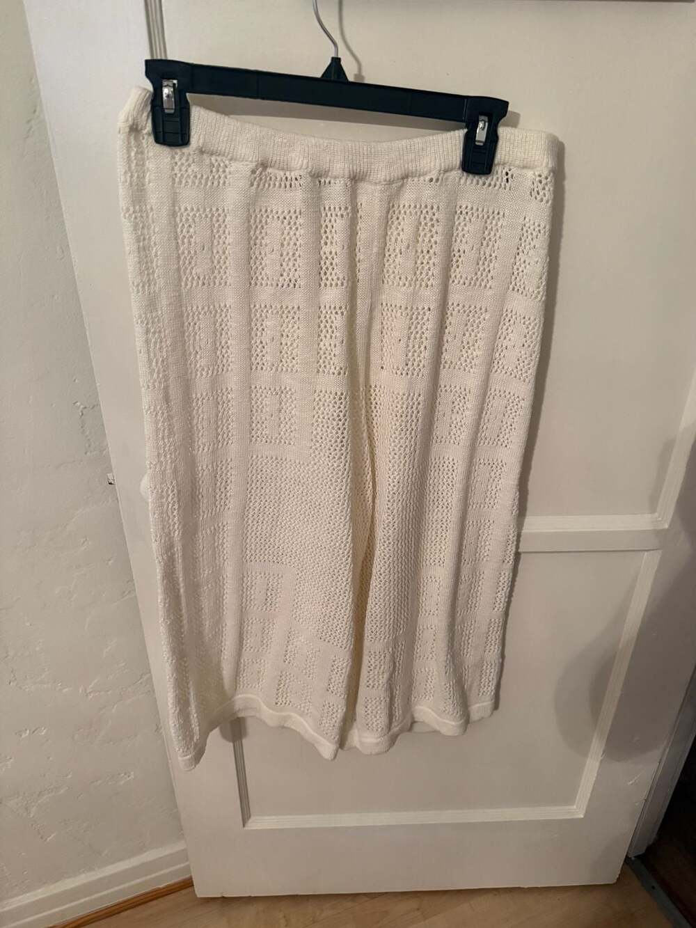 Free People Women's Beach Corbyn Fauxchet Capri Pants White Medium NWT